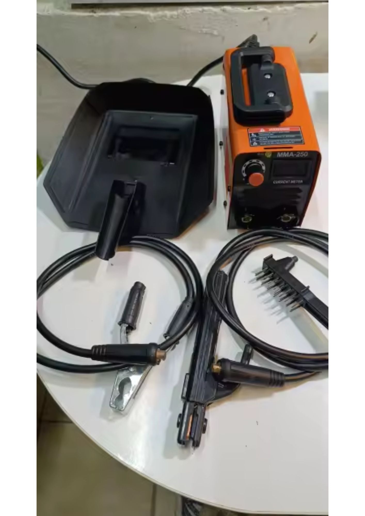 Machine de soudage à l’arc 300A portable 220V avec affichage LCD haute visibilité