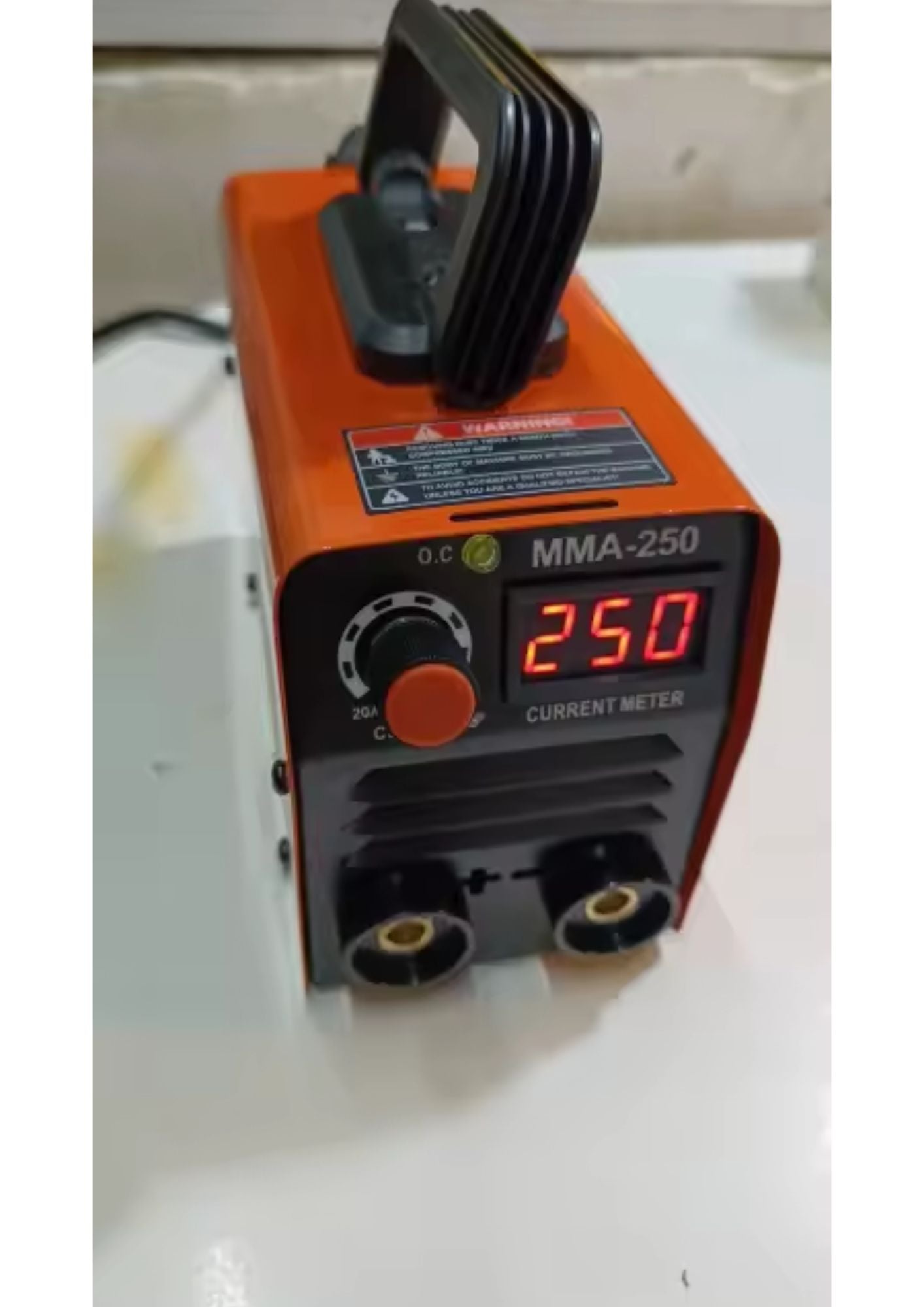 Machine de soudage à l’arc 300A portable 220V avec affichage LCD haute visibilité