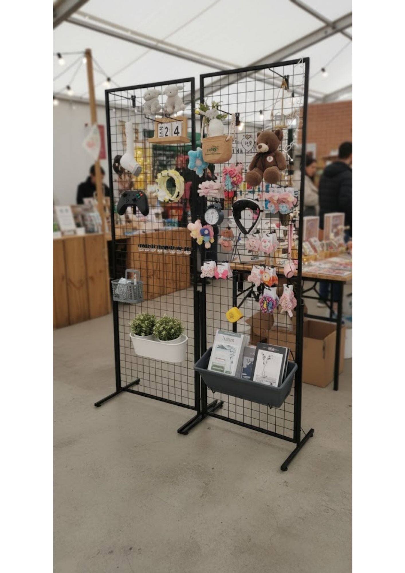 Lot de 2 panneaux muraux à grille double face